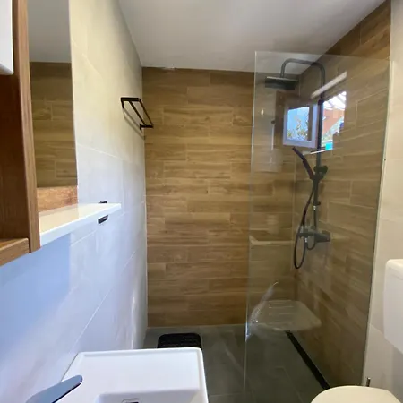 Holiday home Luxury House Nena Fruska Gora - Kuca Za Odmor