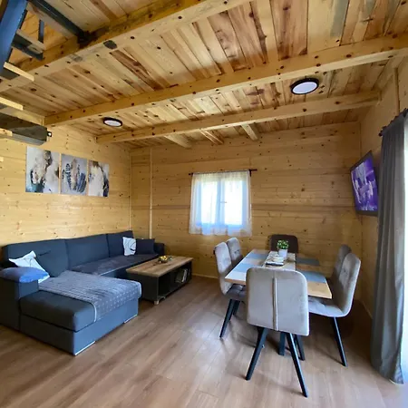 Vakantiehuis Luxury House Nena Fruska Gora - Kuca Za Odmor Velika Remeta